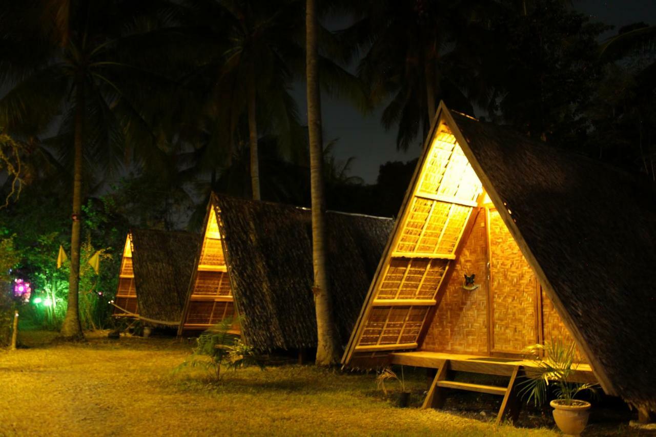 Archery-Asia Nipa Huts Moalboal Exterior photo